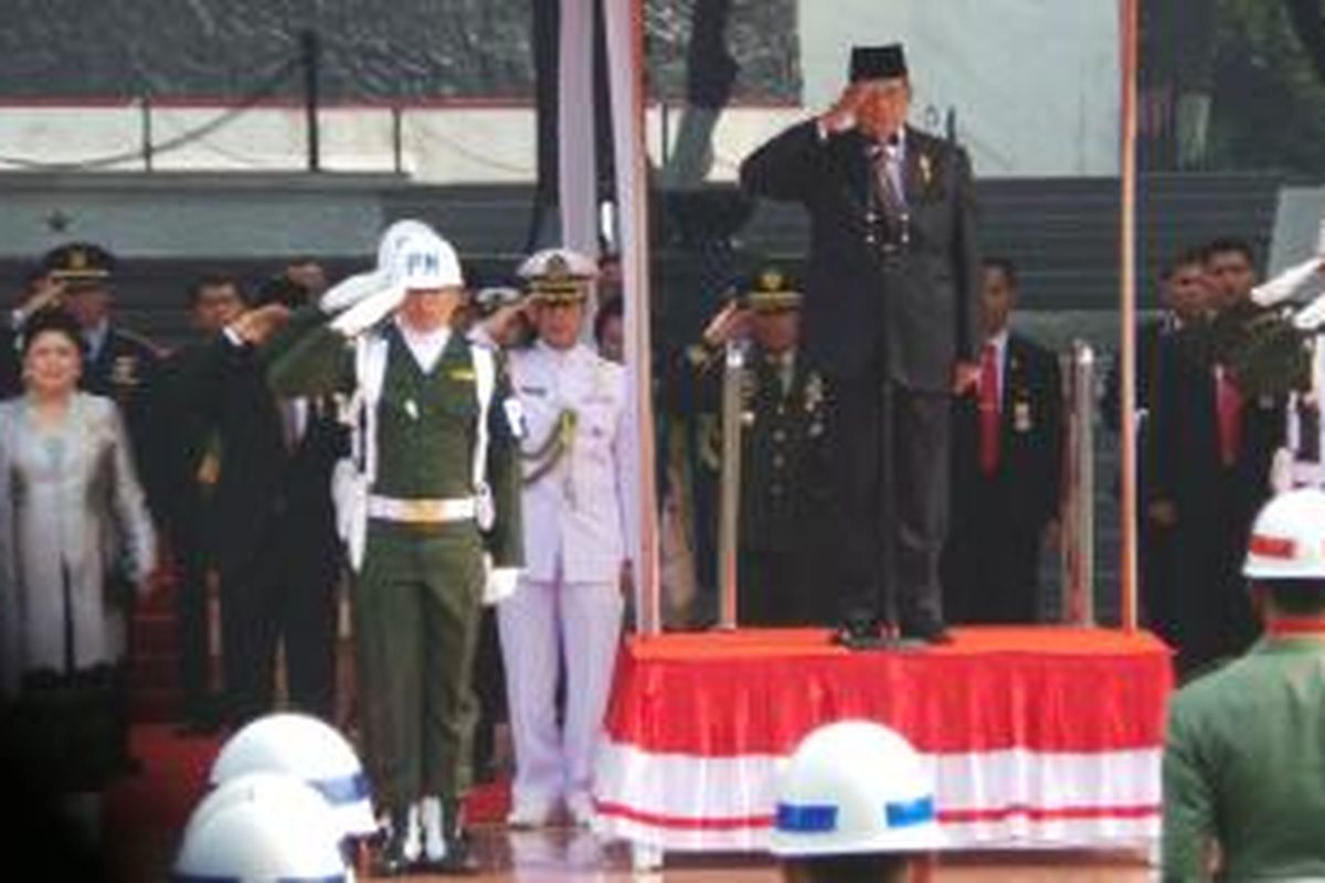 Presiden Susilo Bambang Yudhoyono memimpin upacara peringatan Hari Kesaktian Pancasila di Monumen Pancasila Sakti, Lubang Buaya, Jakarta Timur, Selasa (1/10/2013) pagi.