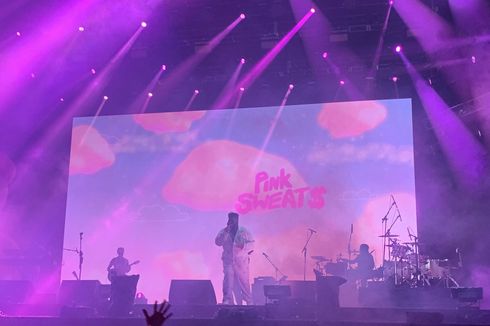 Pink Sweat$ dan Rahmania Astrini Duet di We The Fest 2022, Disambut Tepuk Tangan