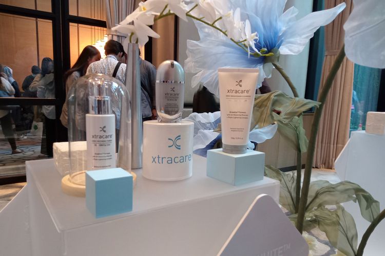 Interbat Aesthetic meluncurkan rangkaian produk skincare Xtracare Ionic Skincare System di La Vie All Suites, Setiabudi, Jakarta Selatan, Selasa (20/2/2024).