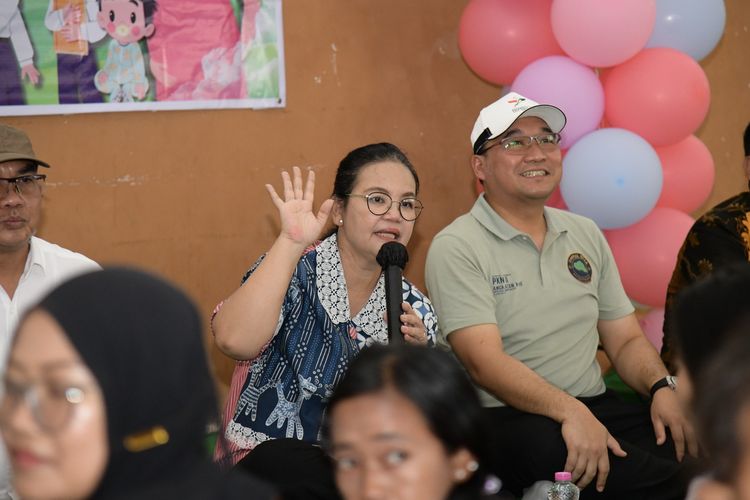 Wali Kota Semarang Agustina Wilujeng saat mengikuti kegiatan Keluarga Cemara di Puskesmas Krobokan pada Jumat (19/9/2025).