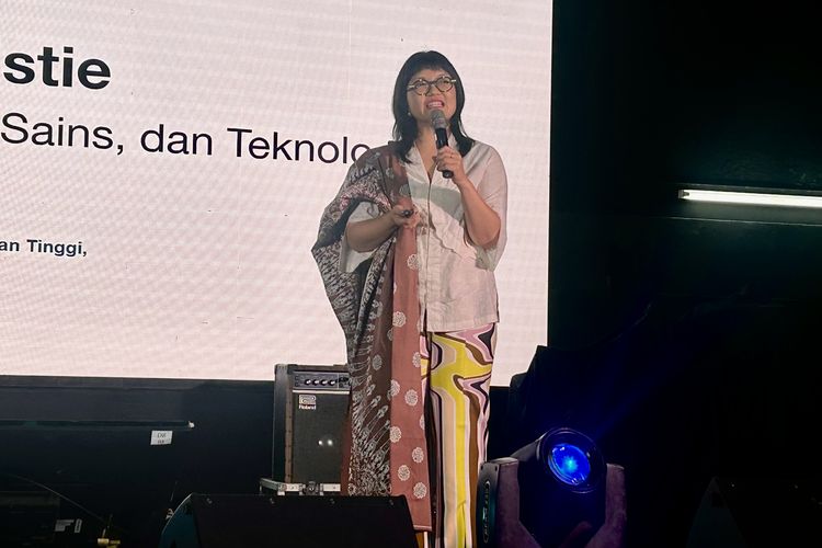 Wakil Menteri Pendidikan Tinggi, Sains, dan Teknologi RI, Prof. Stella Christie, Ph.D. hadir dalam perayaan HUT ke-30 Kompas.com, Jagat Literasi, yang digelar di Menara Kompas, Jakarta Pusat, Senin (15/9/2025).