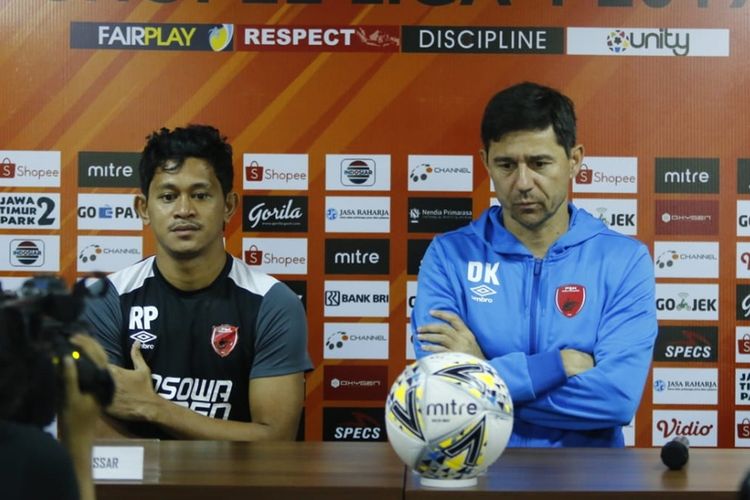 Pelatih PSM Makassar Darije Kalezic saat konferensi pers jelang laga melawan Bhayangkara FC, Senin (28/10/2019).