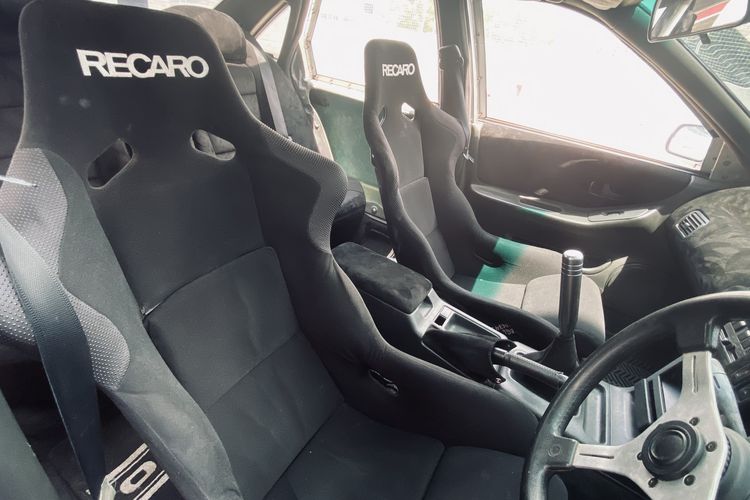 Modifikasi Nissan Cefiro-Garasi Drift interior