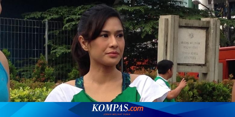 Dian Sastro Makin Mesra Dengan Suami Berkat Olahraga