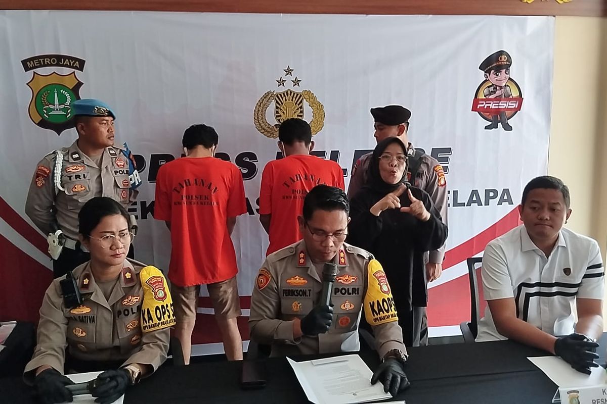   Kapolres Pelabuhan Tanjung Priok AKBP Ferikson Tampubolon ungkap kasus narkoba di Polsek Sunda Kelapa, Jakarta Utara, Kamis (6/6/2024)