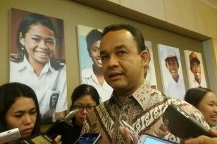 Menteri Pendidikan dan Kebudayaan Republik Indonesia Anies Baswedan saat ditemui di Kantor Kemendikbud, Kamis (8/10/2015).