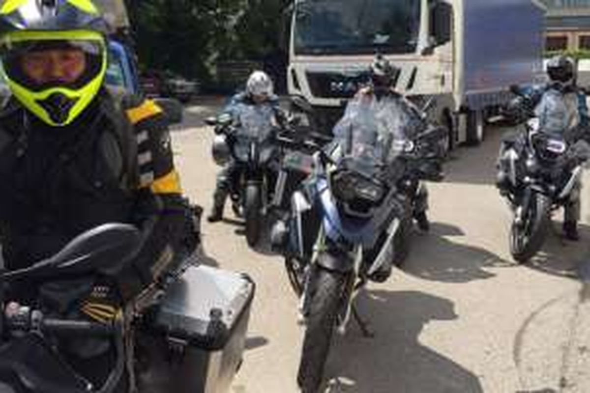 BMW Motorrad Indonesia mengirimkan wakil untuk melakukan pelatihan berkendara ke Jerman.