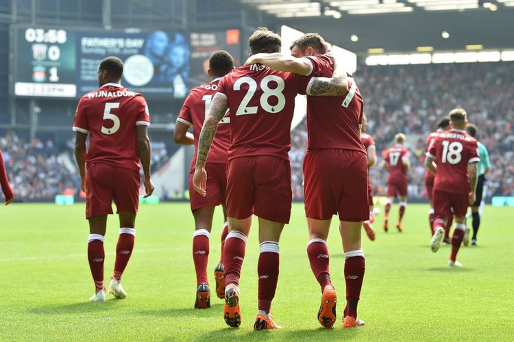 Selebrasi pemain Liverpool saat Danny Ings sukses mencetak gol.