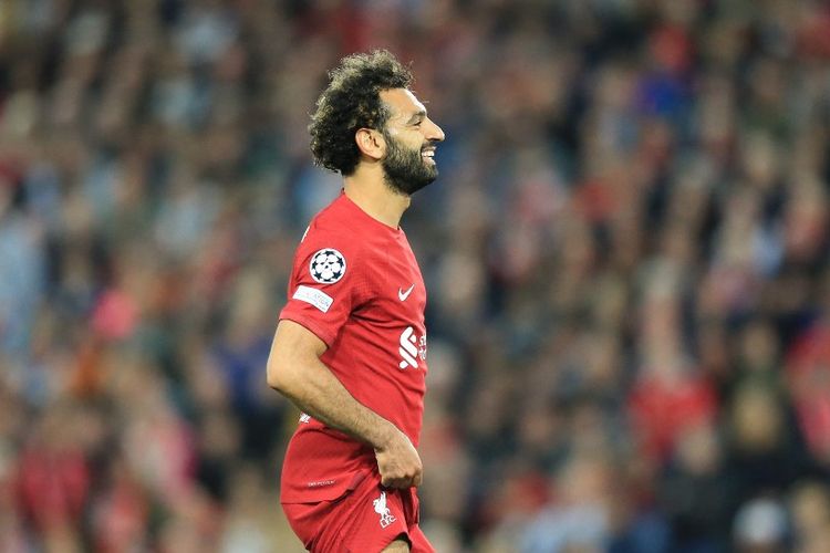 Ekspresi Mohamed salah dalam pertandingan matchday 2 Grup A Liga Champions 2022-2023 Liverpool vs Ajax Amsterdam di Stadion Anfield, Rabu (14/9/2022) dini hari WIB. Terkini, Mohamed Salah berhasil menambah pundi-pundi golnya di Liga Champions seusai mencetak satu gol dalam laga melawan Ajax pada Kamis (27/10/2022). Itu membuat dia berhasil berada di puncak daftar top skor Liga Champions 2022-23.