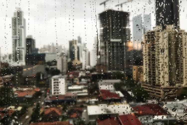 Prakiraan BMKG: Ini Daftar Wilayah yang Berpotensi Hujan Lebat pada 2-3 Januari 2025