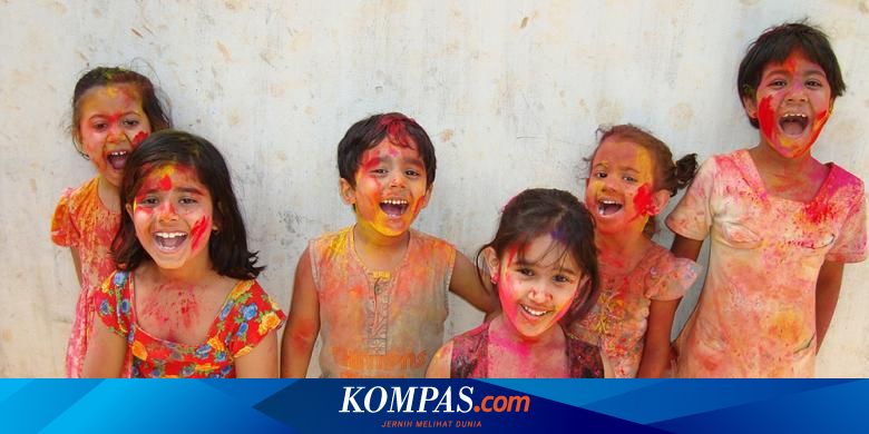 Arti Dinosaurus Warna Warni / Polisi pertanyakan maksud ...