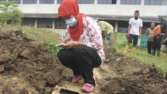 Lagi Cari Manik-manik, Warga Palembang Temukan Candi dari Abad Ke-12