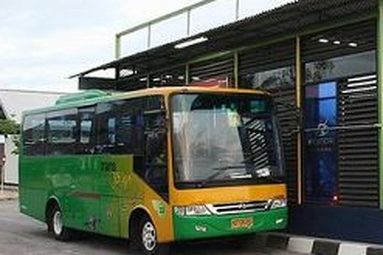 Trans Jogja salah satu angkutan umum yang memiliki rute ke tempat wisata di Yogyakarta