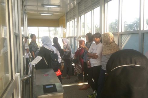 Naik Transjakarta, Ciledug-Pancoran hanya 25 Menit