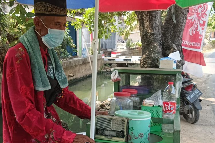 Pak Jaman dan Selendang Mayang yang Masih Bertahan di Sudut Rorotan Jakut