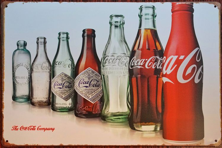 Botol coca cola dari masa ke masa.