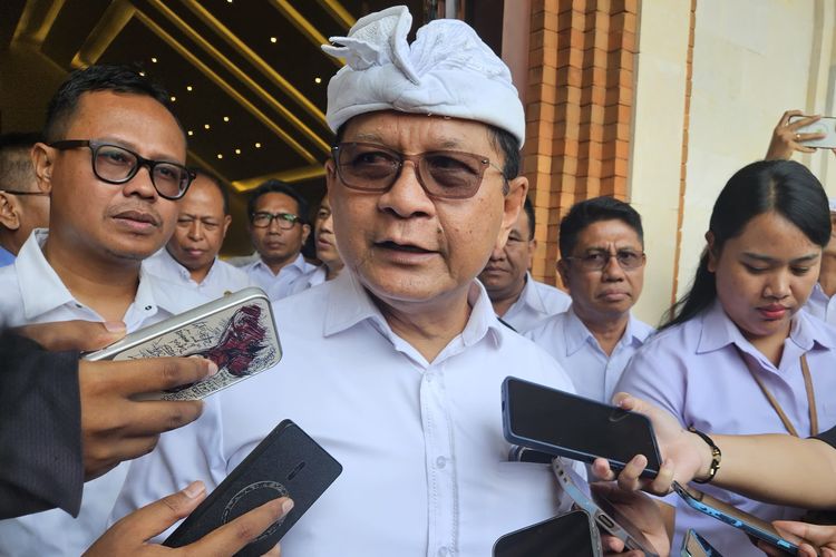 Tinggalkan Transaksi Tunai, Pemkab Buleleng Wajibkan OPD Gunakan Kartu Kredit
