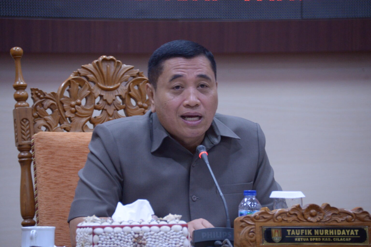 Ketua DPRD Cilacap Minta Warga Tak Hobi Kritik Usai Harga Pertamax Tembus Rp 16.250