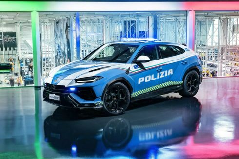 Polisi Italia Pakai Lamborghini Urus