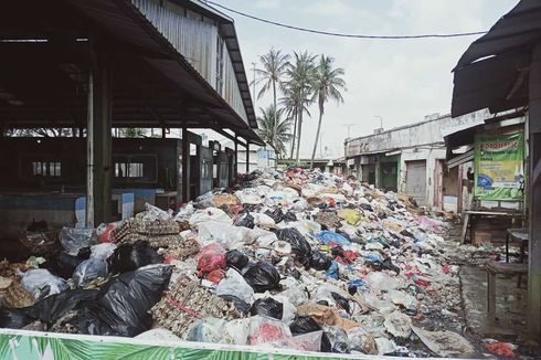 Pasar Tradisional Jorok Penuh Tumpukan Sampah, Pakar Jelaskan Penyebabnya