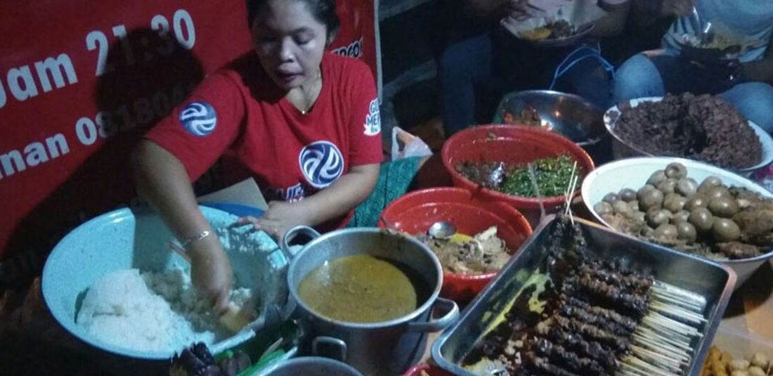 Tinah, perintis Gudeg Mercon di Yogyakarta, Sabtu (21/4/2018).