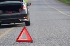 Bahu Jalan Tol Bukan Tempat Istirahat, Ini Fungsi Sebenarnya 