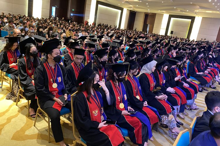 Podomoro University menggelar wisuda dengan tema Agility Beyond Challenges bagi 290 lulusan dari delapan program studi pada Sabtu, 5 November 2022 di Jakarta.