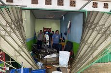 Diduga Dipicu Sinyal Ponsel, Pekerja Bangunan di Bogor Tewas Tersambar Petir