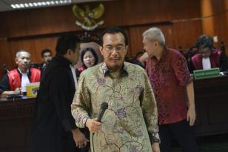 Menteri Pertanian Suswono menjadi saksi pada sidang dugaan suap proyek revitalisasi Sistem Komunikasi Radio Terpadu di Departemen Kehutanan tahun 2006-2008 di Pengadilan Tipikor, Jakarta, Rabu (4/6/2014). Suswono menjadi saksi dalam kapasitasnya sebagai anggota Komisi IV DPR periode 2004-2009, dengan terdakwa Anggoro Widjojo, Direktur PT Masaro Radiokom.