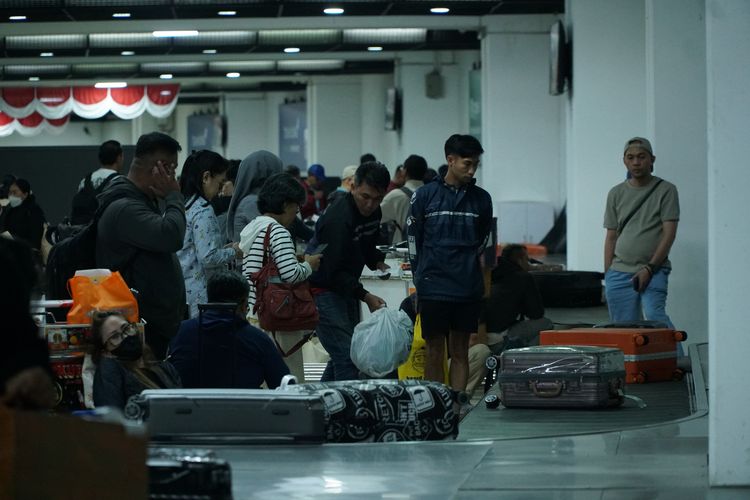 Bandara Soetta Buka Posko dan Siapkan Bus ke Hotel bagi Penumpang Terdampak Anak Krakatau