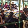 Duka Mewarnai Kedatangan Jenazah Yonatan Arruan di Tana Toraja, Korban Diduga Dibunuh KKB di Yahukimo
