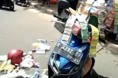 Mobil Oleng Tabrak Pedagang Kopi Keliling, Barang Dagangan Berserakan di Jalan