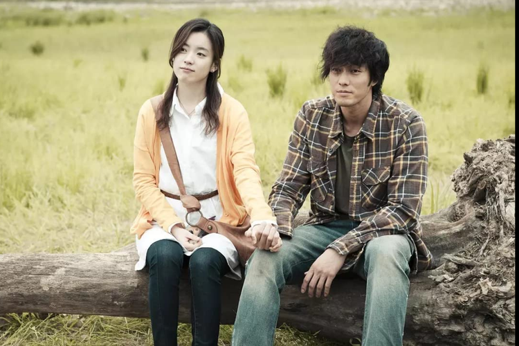 Film Korea Selatan bertajuk Always (2011) dibintangi Han Hyo Joo (kiri) dan So Ji Sub.