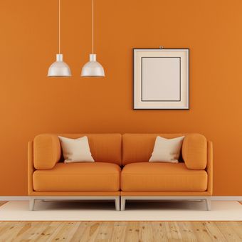 ilustrasi ruangan berwarna oranye