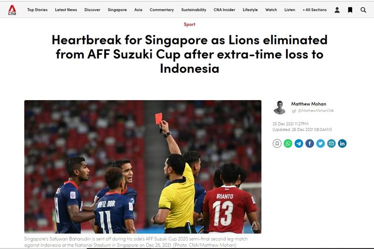 Tangkapan layar headline media Singapura Channel News Asia yang menyoroti kekalahan dari timnas Indonesia di leg kedua semifinal Piala AFF 2020, Sabtu (25/12/2021). Indonesia lolos ke final dengan agregat 5-3, berkat skor 1-1 di leg pertama dan kemenangan 4-2 di leg kedua.