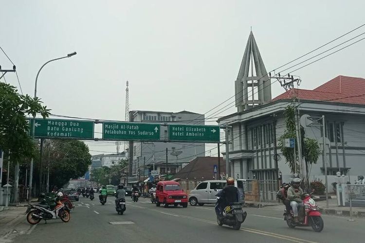 Kabut Asap Karhutla di Ambon Kian Tebal, Sekolah Diliburkan, ASN WFH