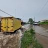 Banjir di Jembatan Alamanda Tangerang Surut, Motor dan Mobil Bisa Kembali Melintas