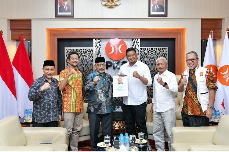 Walikota Medan, Bobby Nasution menerima rekomendasi dukungan maju di Pilkada Sumut dari Presiden PKS Ahmad Syaikhu di DPP PKS, Jumat (2/8/2024)