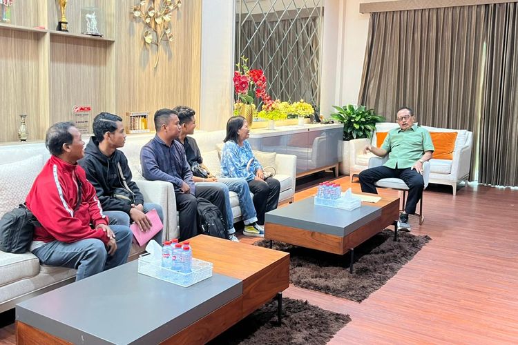 Ingkar Janji Lagi, Eks Camat Akan Dilaporkan ke Polrestabes Surabaya, Korban: 