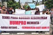 Tagih Utang, Vendor dan Pedagang Bunga Demo di Depan Balai Kota Sukabumi