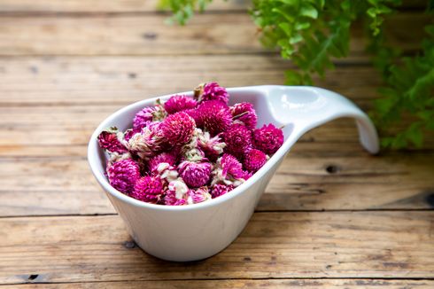 5 Cara Simpan Edible Flower agar Awet, Pakai Container sampai Air Gula