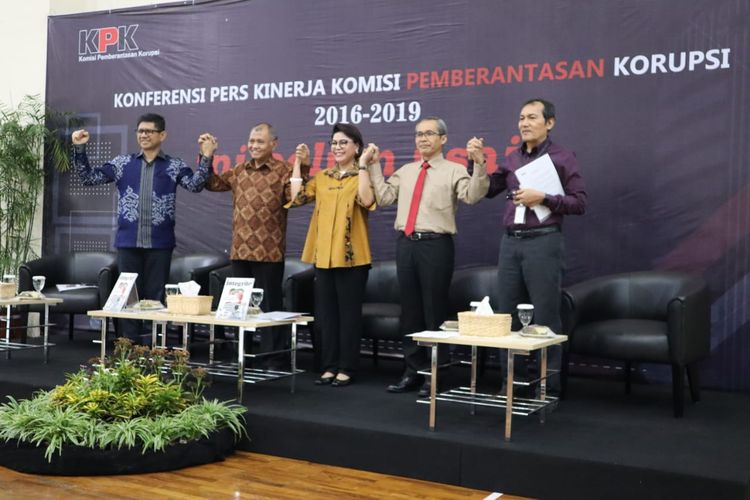 Konferensi pers Kinerja Komisi Pemberantasan Korupsi (KPK), di Gedung Penunjang KPK, Jakarta, Selasa (17/12/2019).