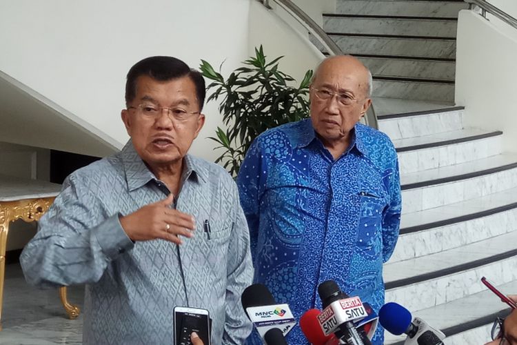 Wakil Presiden RI Jusuf Kalla yakin bahwa PT Freeport Indonesia (PTFI) akan menyepakati divestasi 51 persen sahamnya kepada Pemerintah Indonesia. Jakarta, Selasa (22/8/2017).