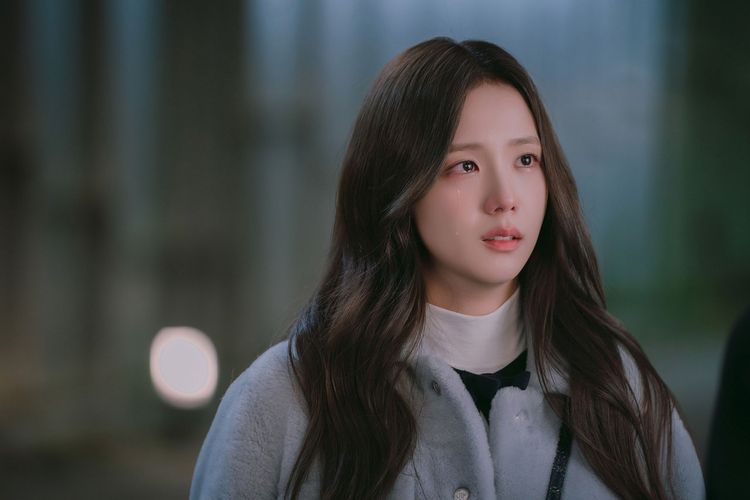 Jisoo BLACKPINK Hadiahi Staf Tas Dior Senilai Rp 45 Juta