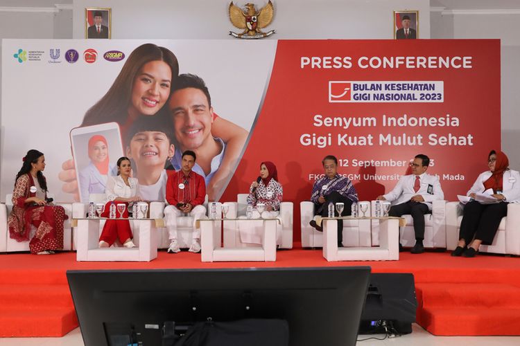 Drg. Ratu Mirah Afifah, GCClinDent., MDSc., saat berbincang di acara peresmian Bulan Kesehatan Gigi Nasional (BKGN) 2023 di Fakultas Kedokteran Gigi dan Rumah Sakit Gigi Mulut Universitas Gadjah Mada, Selasa (11/9/2023).