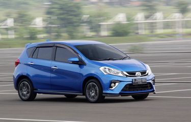 Sensasi di Balik Kemudi Daihatsu Sirion Facelift