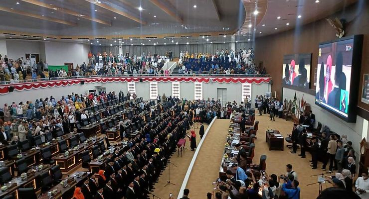 Maju Pilkada di Banten, Ade Sumardi dan Fitron Nur Ihsan Tetap Dilantik Jadi Anggota DPRD