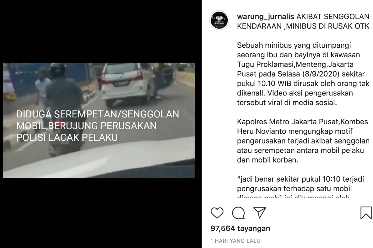 Pada unggahan akun instagram @warung_jurnalis, memperlihatkan dua orang pria yang melakukan perusakan mobil lantaran tidak terima karena mobilnya bersenggolan.