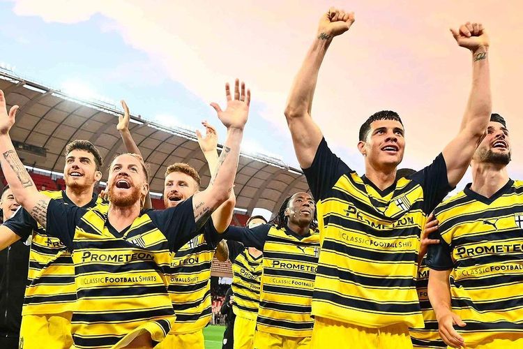 Parma Promosi, Buffon dan Dino Baggio Beri Ucapan Menyentuh