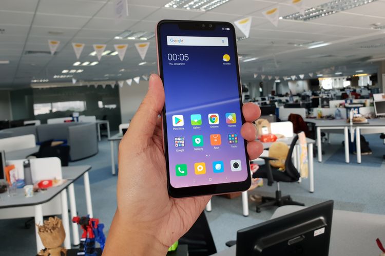 Bagian depan Redmi Note 6 Pro